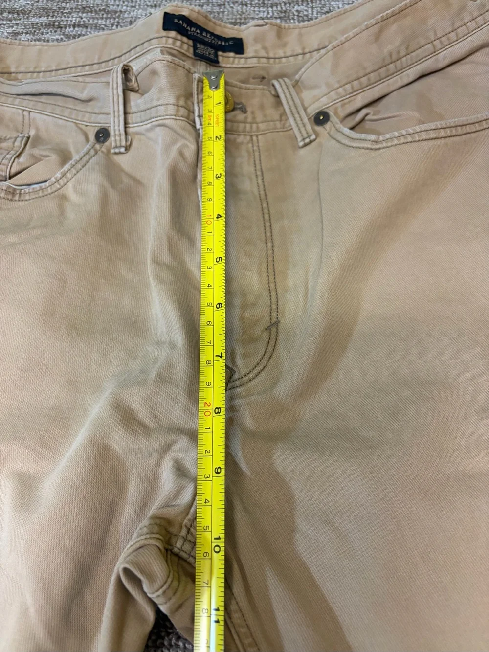 Banana Republic Mens Straight Fit Khaki Tan Jeans Uniform School Meeting 33x32